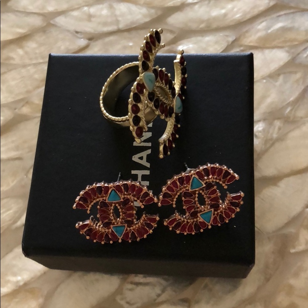 Necklace, ring, earrings